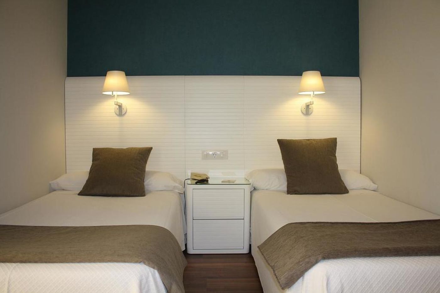 Las Rocas Playa Hotel-Spain-CASTRO URDIALES-Room-8