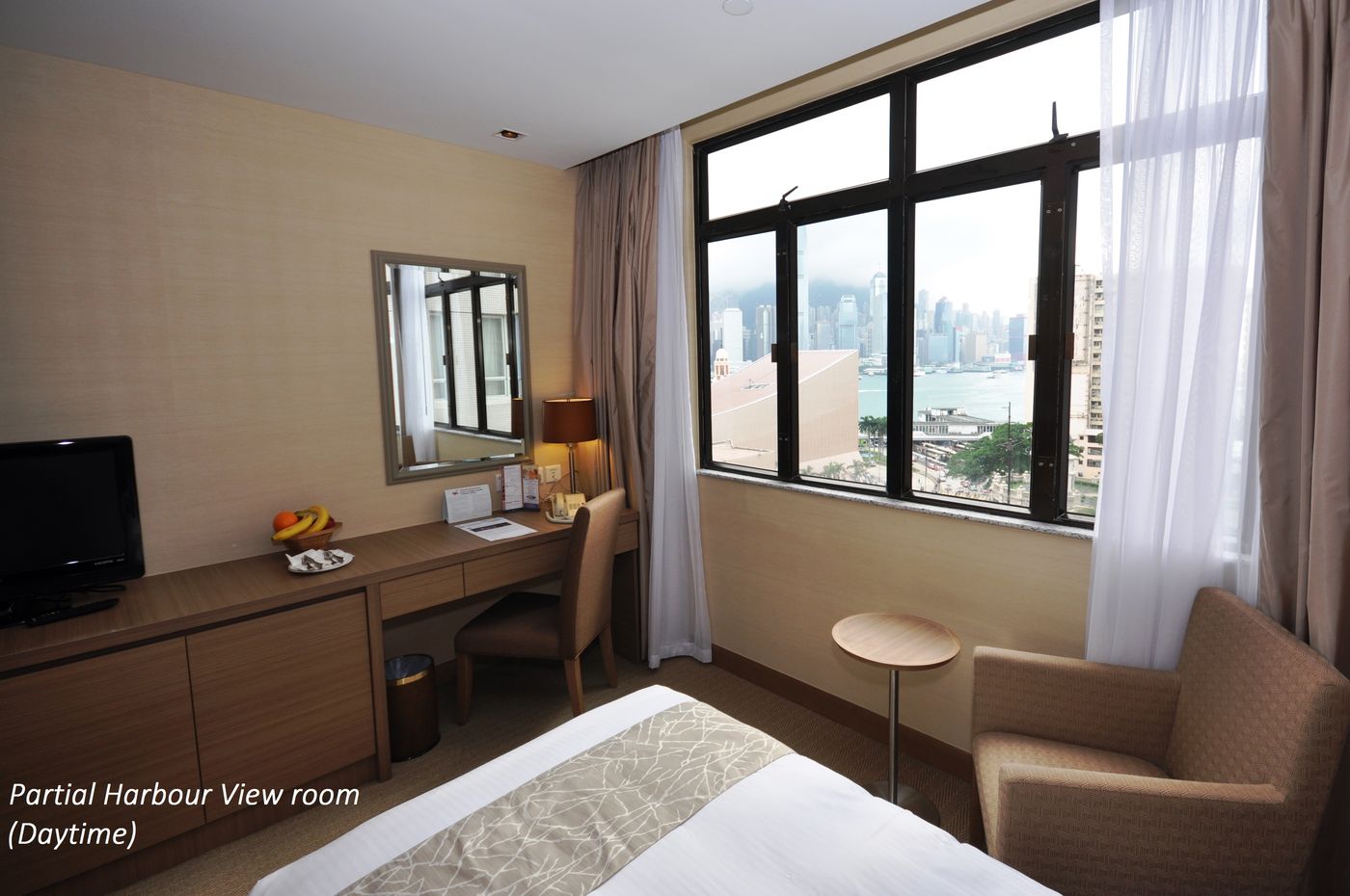 The-Salisbury---YMCA-of-Hong-Kong-Room-8