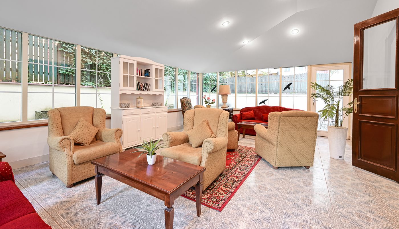 Hotel-Mala-Strana-Lobby-2