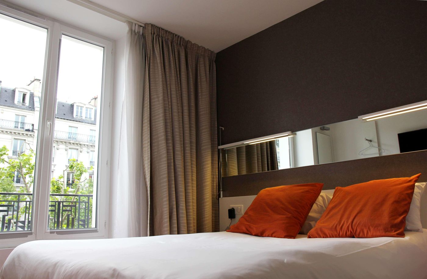 Best-Western-Hotel-Le-Montparnasse-Room-18