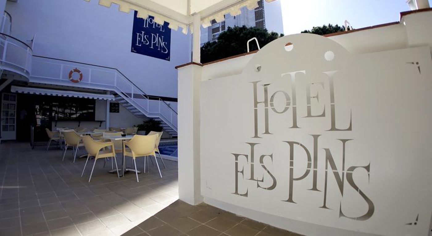 Els Pins Hotel