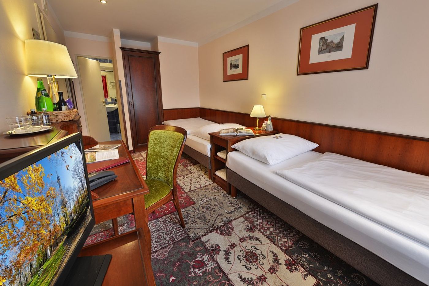 EA-hotel-Jeleni-Dvur-Prague-Castle-Room-5
