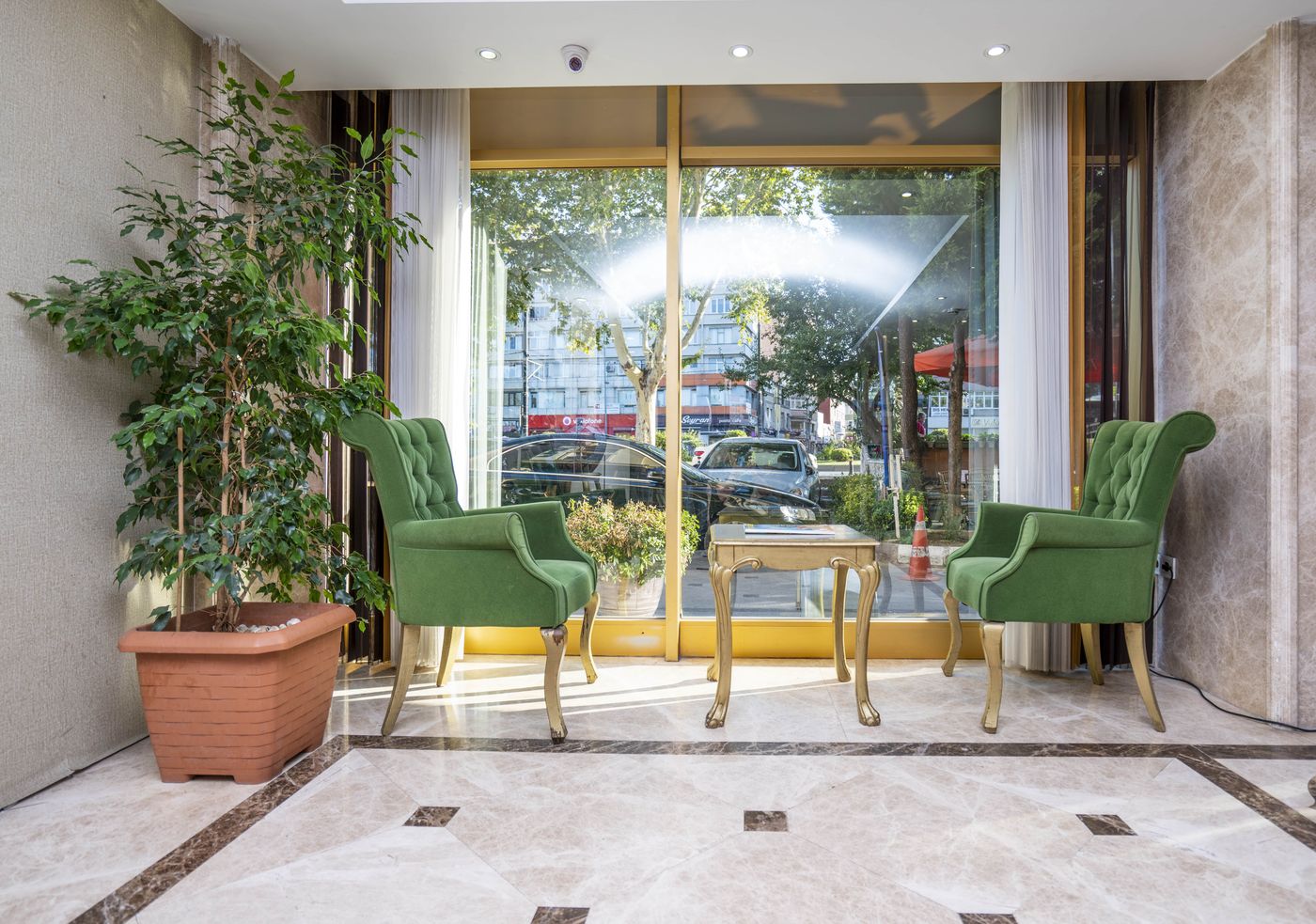 Kunlun-Kensington-Hotel-Istanbul-Lobby-10