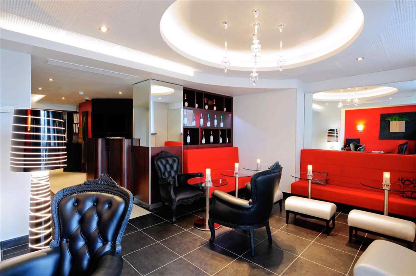 Hotel-Mercure-Paris-Tour-Eiffel-Pont-Mirabeau-Bar-17