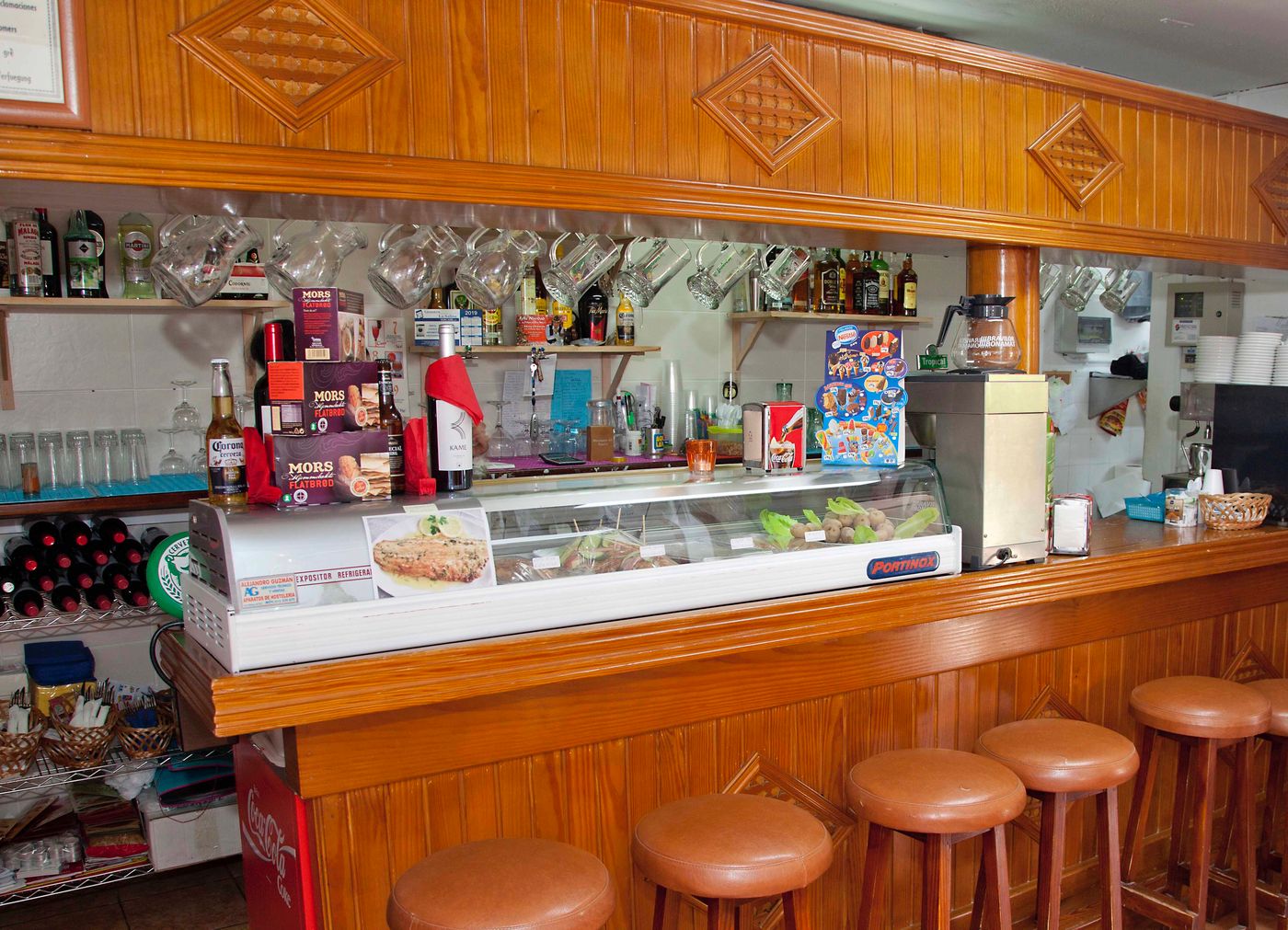 Tamaran-Apartamentos-Bar-55