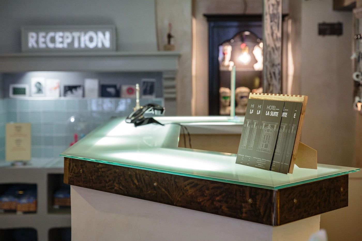 Hôtel La Suite-France-VILLENEUVE-LES-AVIGNON-Lobby-8