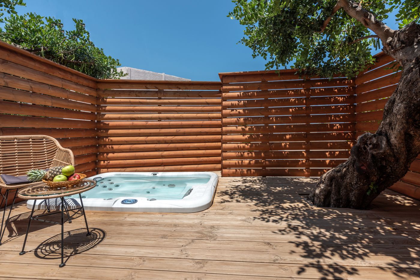 Katrin-Hotel-and-Bungalows-Room-9