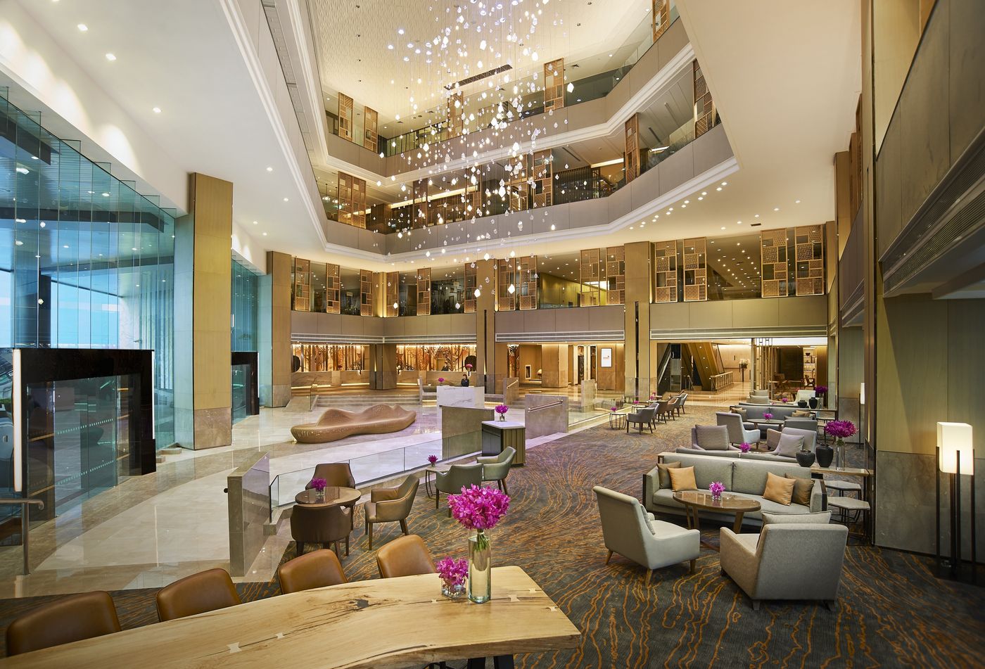 Amari-Watergate-Lobby-2