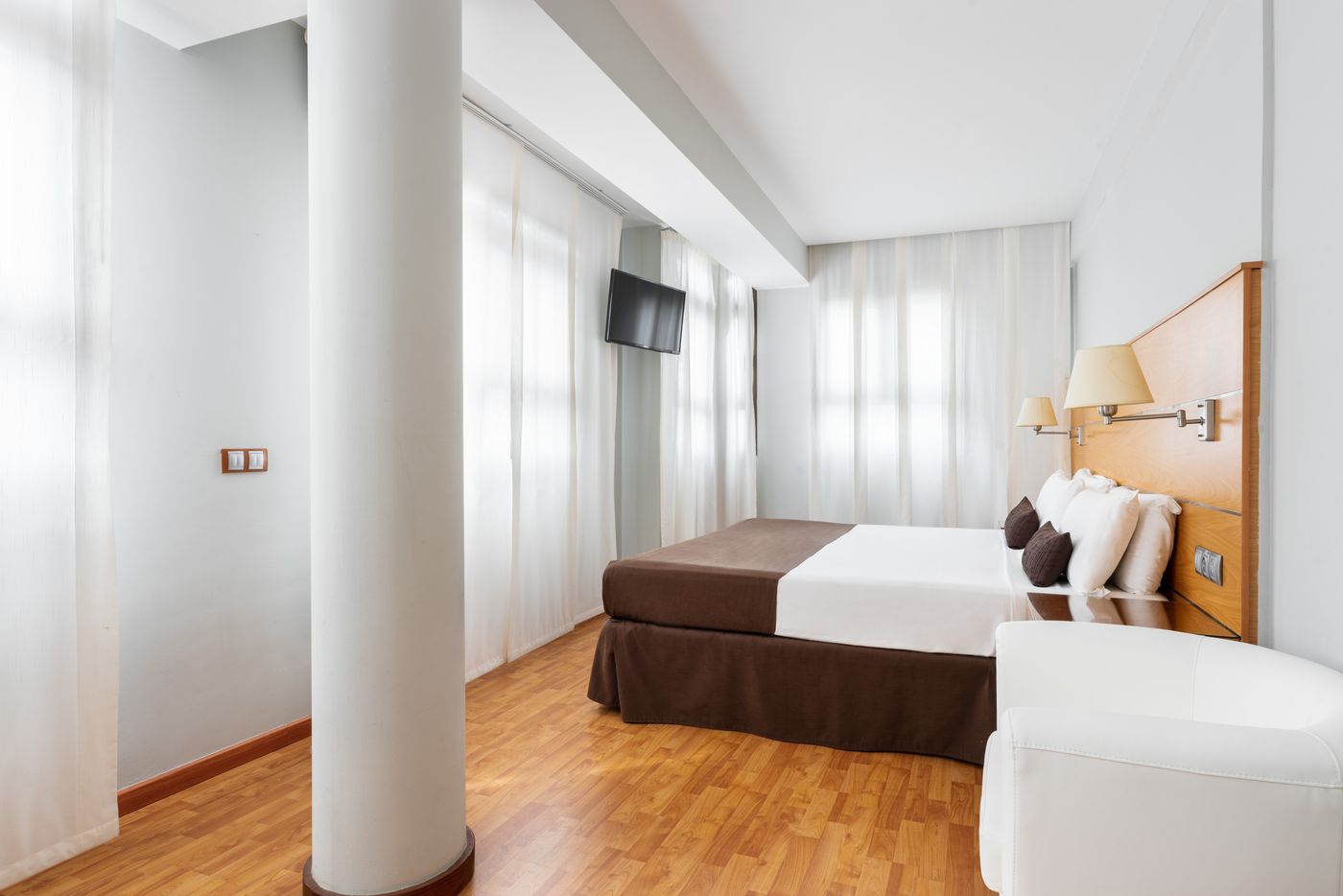 EXE-Las-Palmas-Room-21