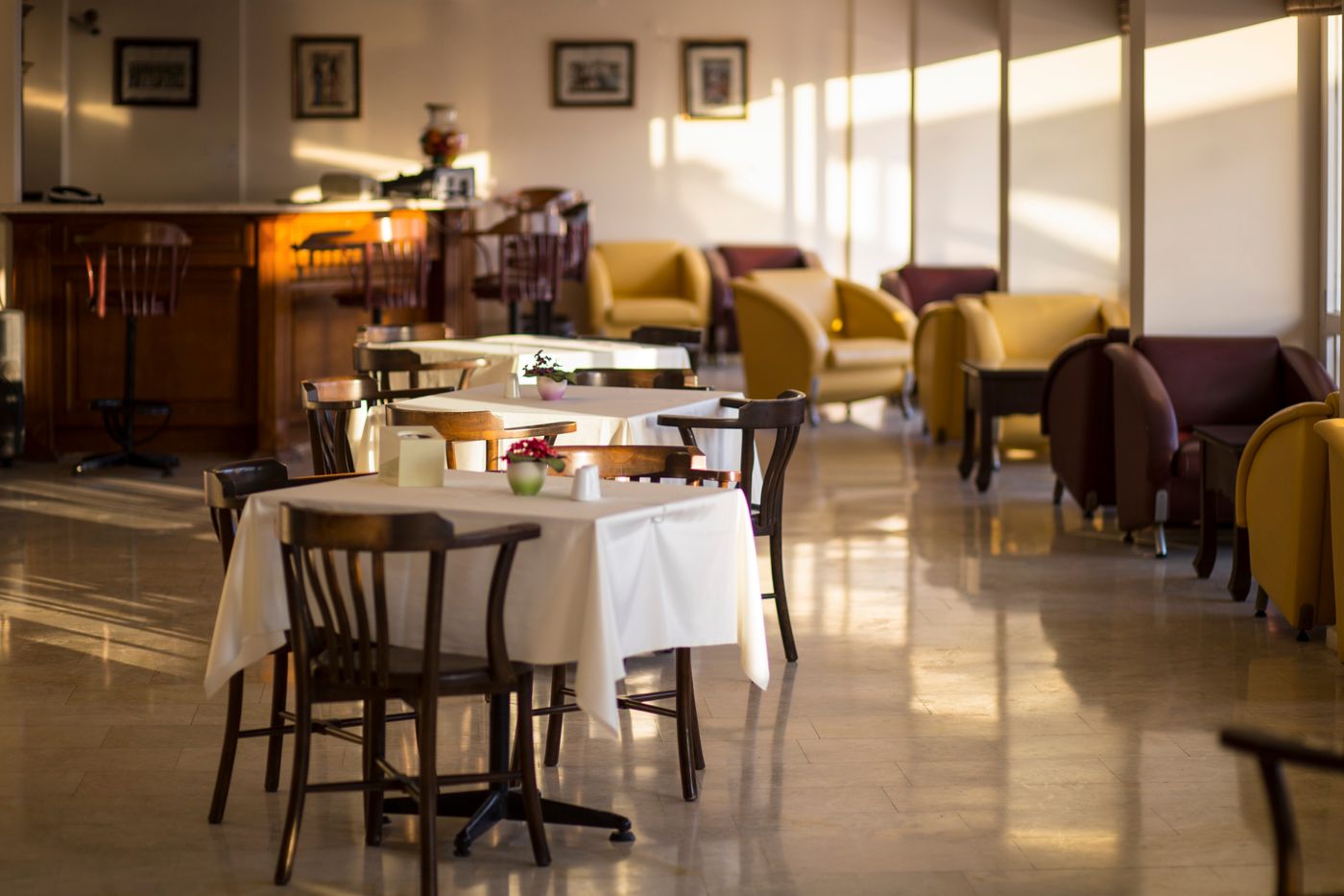 Tuntas-Family-Suites-Kusadasi-Restaurant-37