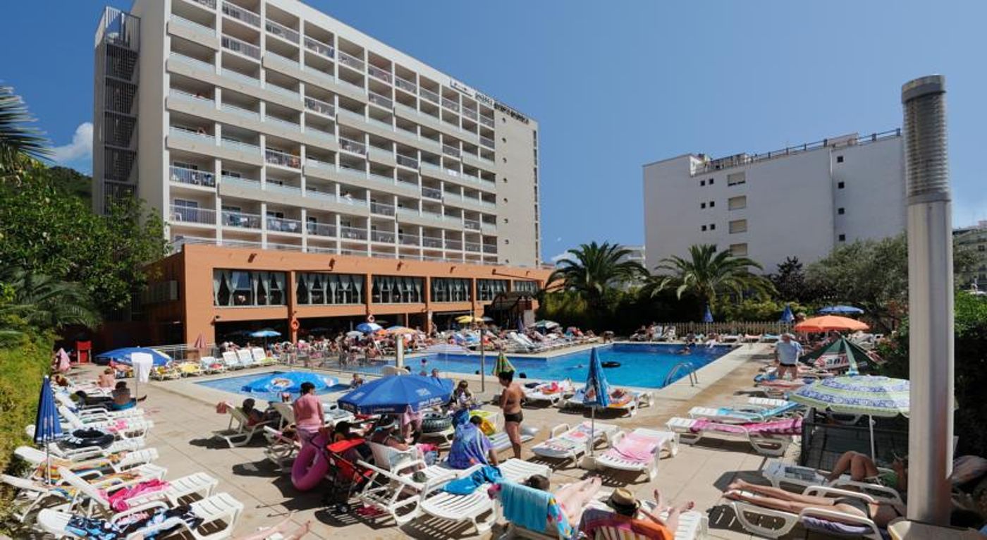 Medplaya-Santa-Monica-Pool-6