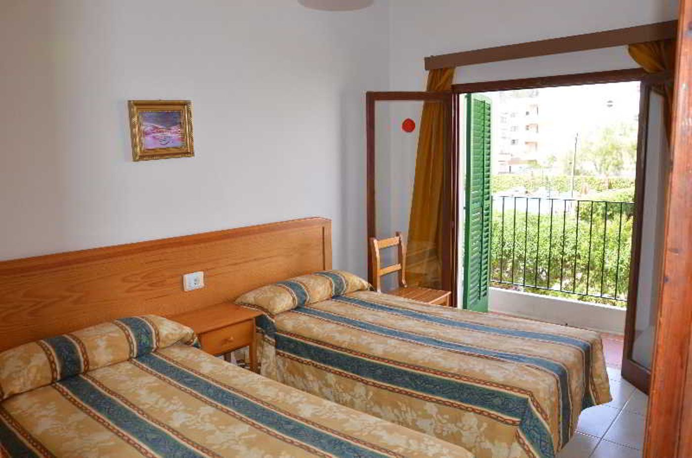 Hostal-Norte-Room-8