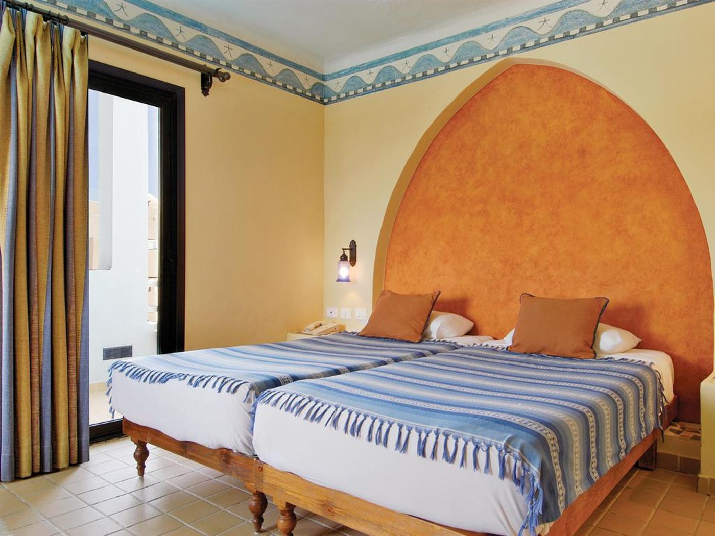 Marina-Lodge-at-Port-Ghalib-Room-18