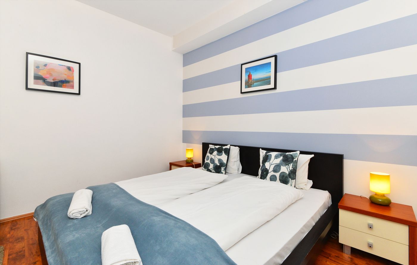 Lord-Residence-Room-21