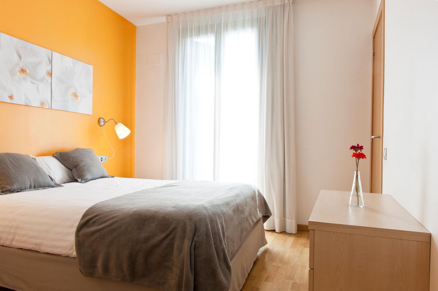 MH Apartments S. Familia-Spain-BARCELONA-Room-8