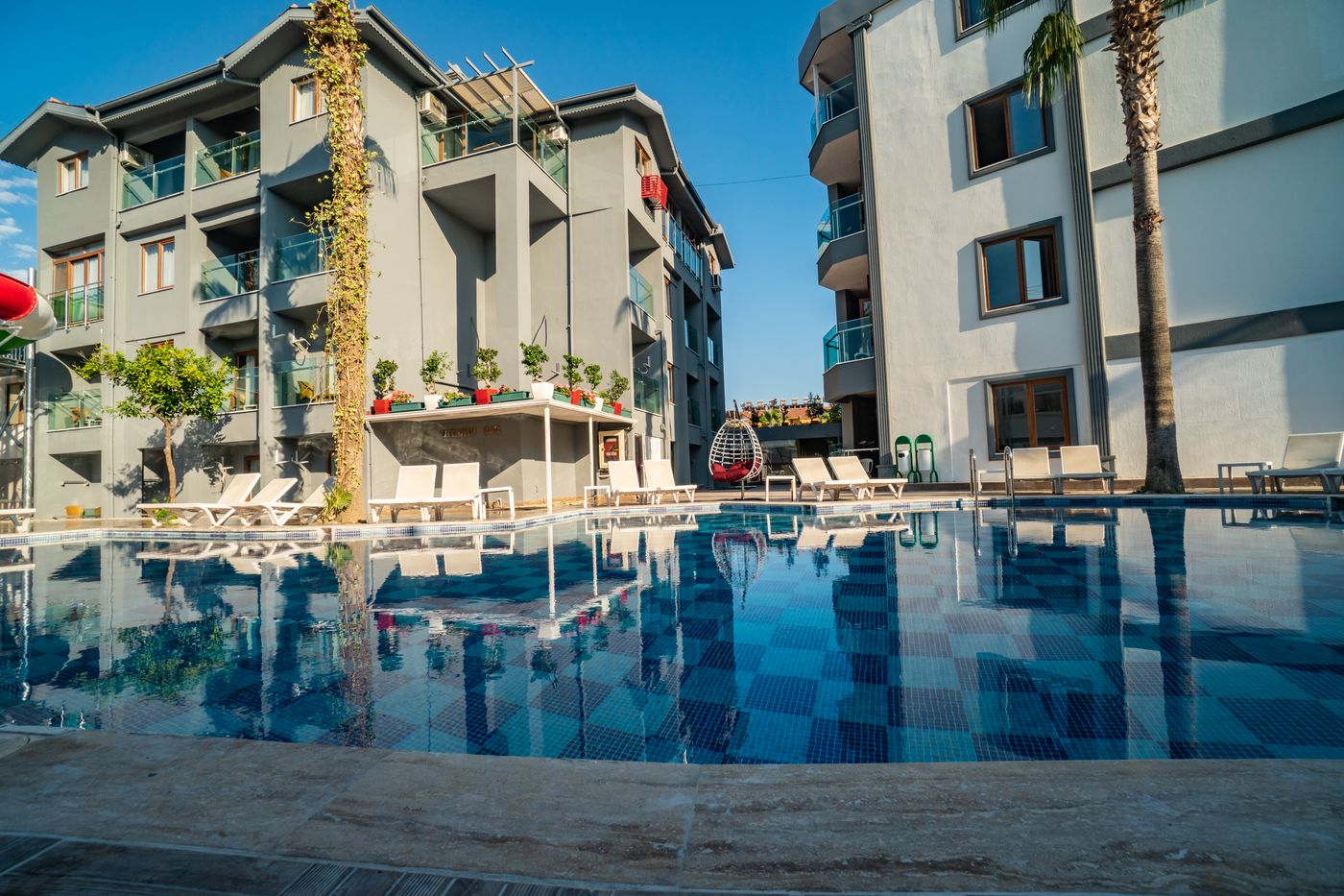 Joker Vista Hotel Side