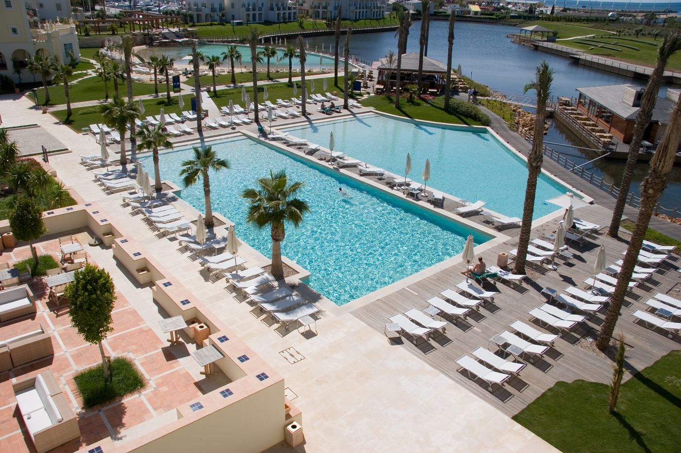 Domes-Lake-Algarve-Pool-3