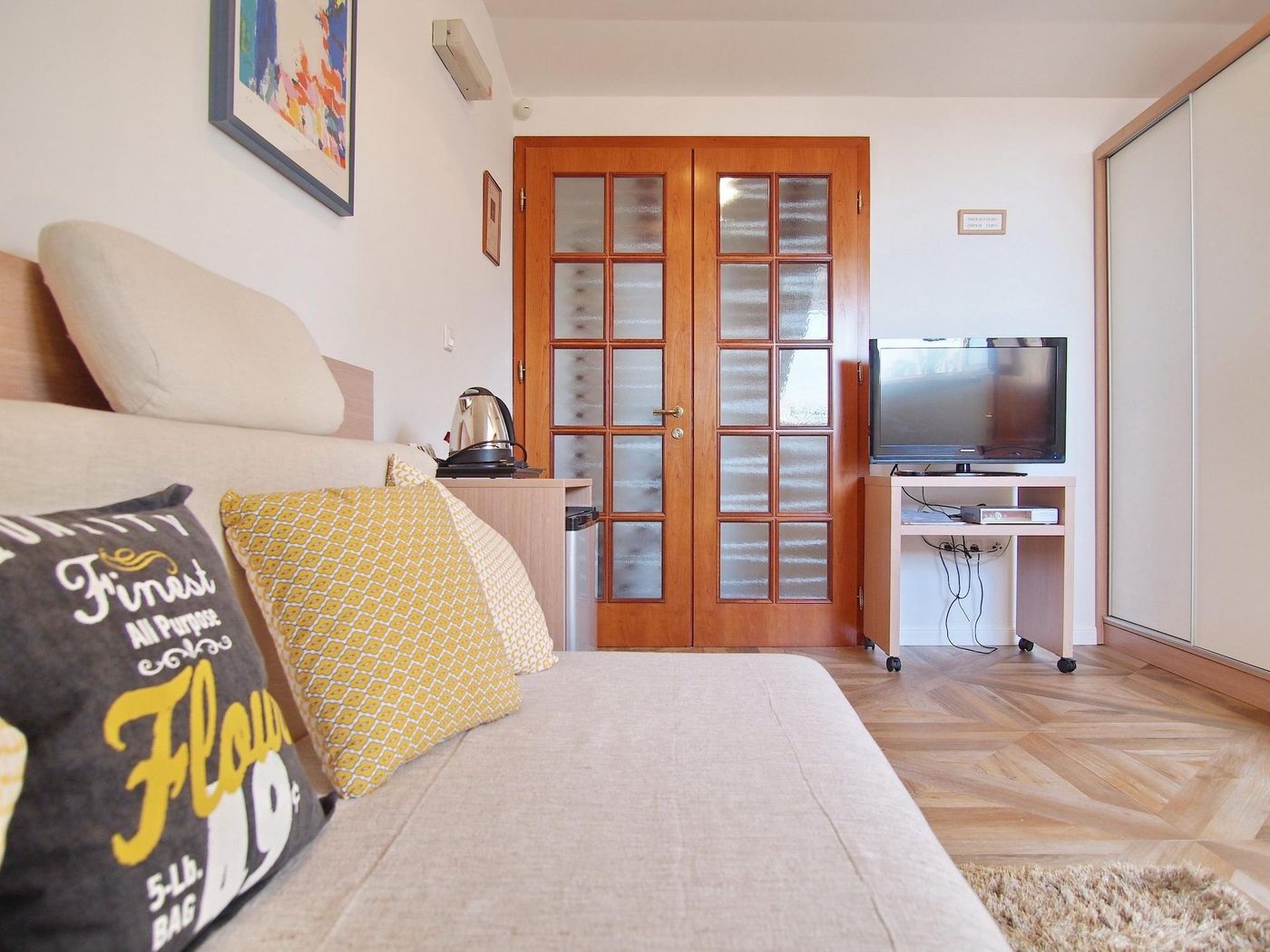 Apartments-Ivusic-Room-14