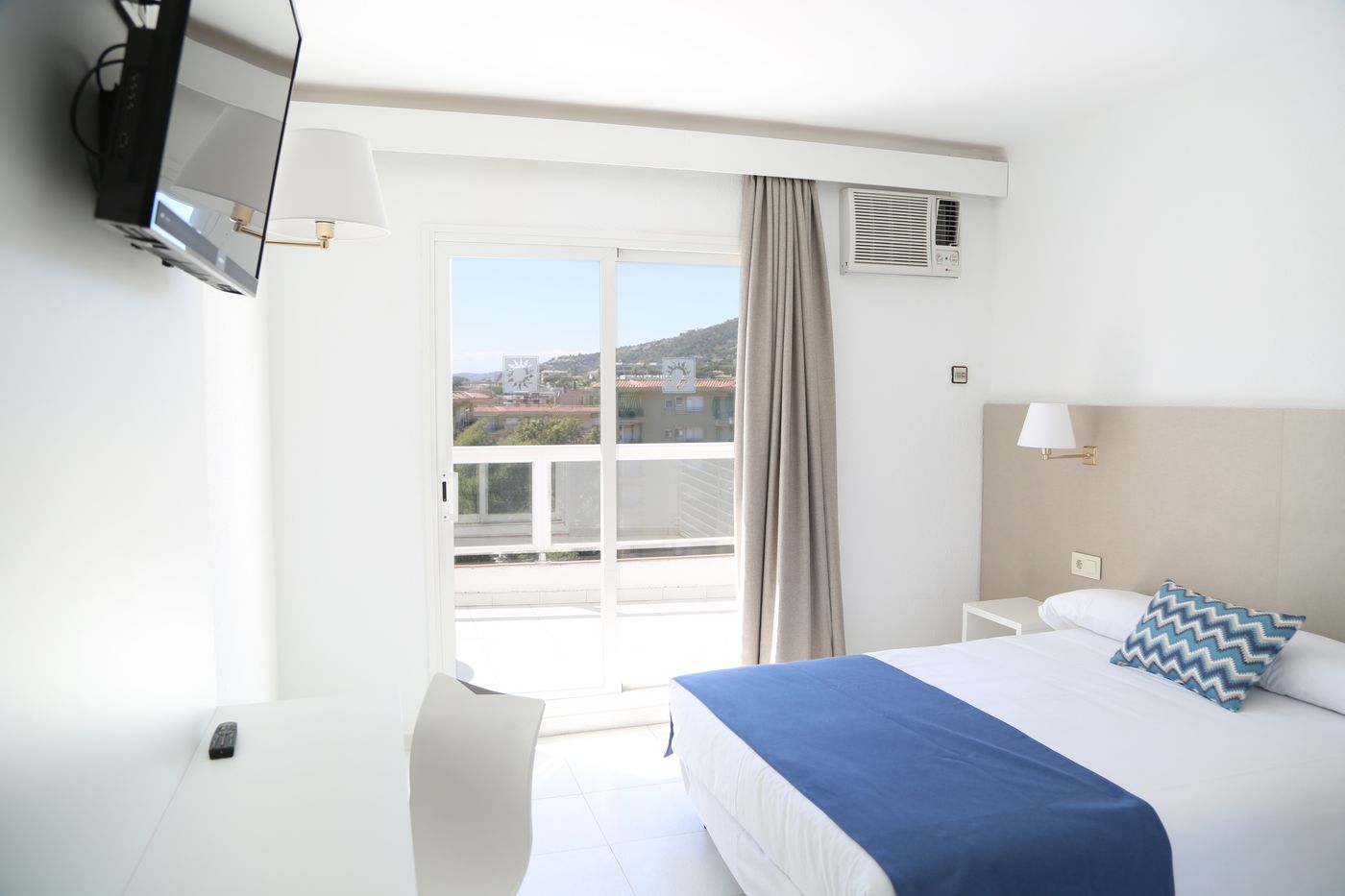 htop-Caleta-Palace-Room-27