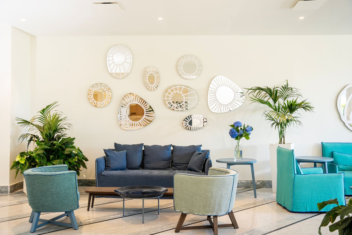 Grand-Hotel-Vesuvio-Lobby-38