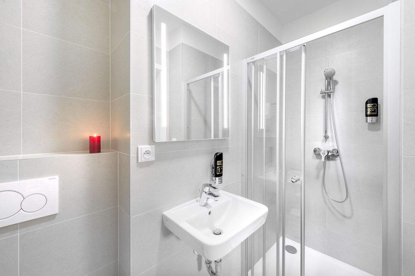 Downtown-Suites-Belohorska-Room-36