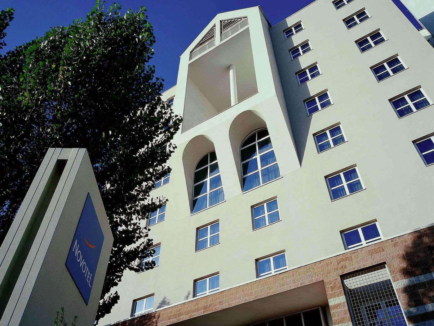 Novotel-Firenze-Nord-Aeroporto-General-view-9