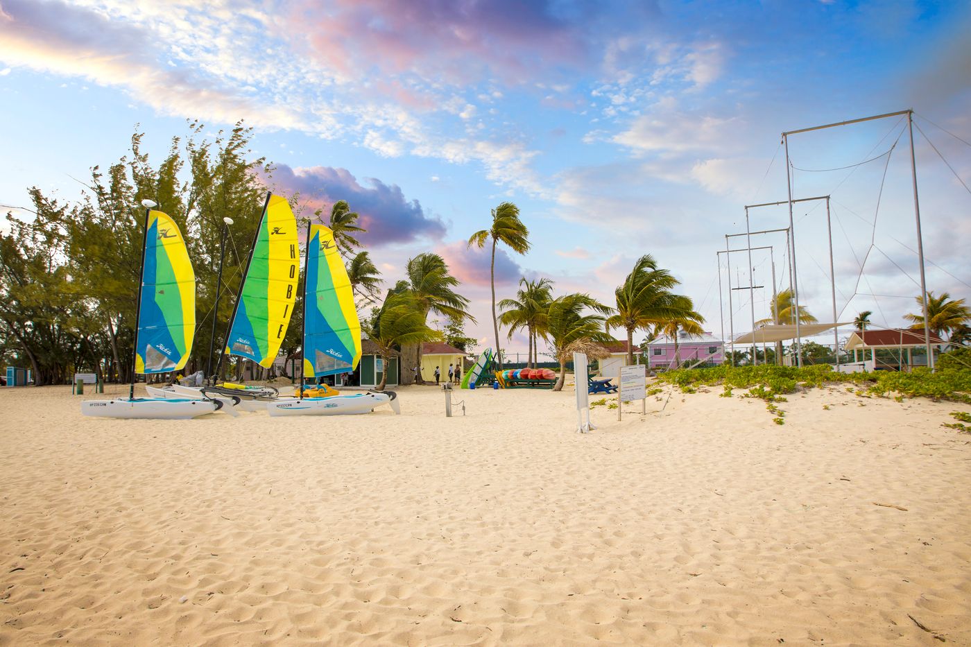 Breezes-Bahamas---Adult-Only-Sports-and-Entertainment-53