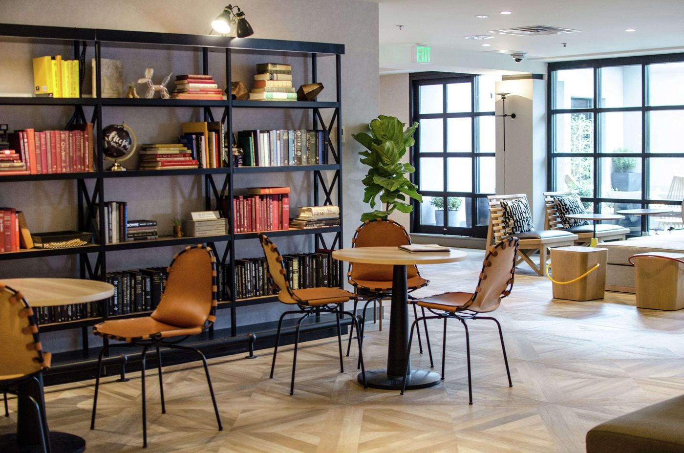 Freepoint-Hotel-Cambridge--a-Tapestry-Collection-Restaurant-9