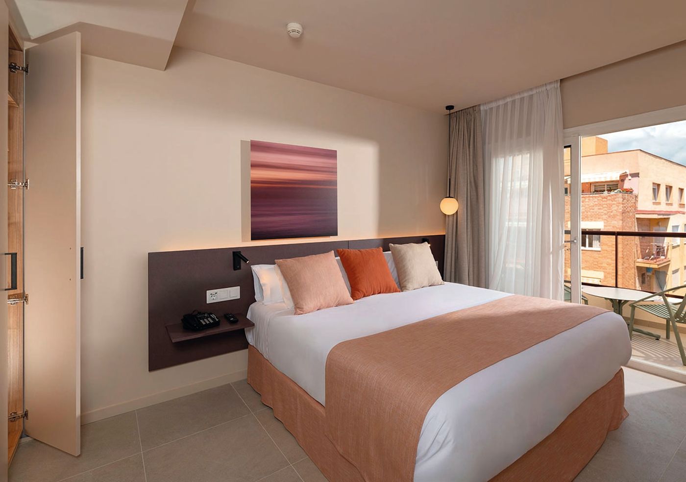 Aqua-Hotel-Promenade-Room-28