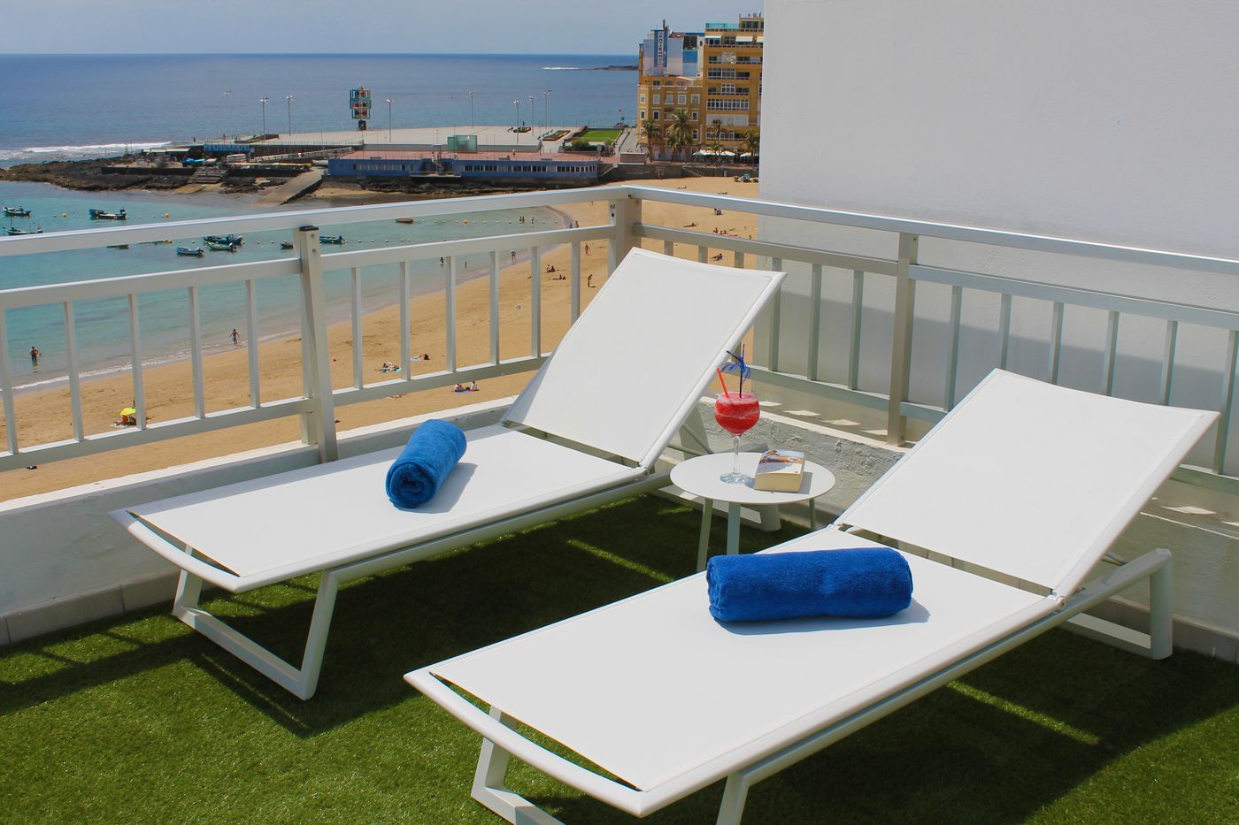 RK-Luz-Playa-Suites-Terrace-45