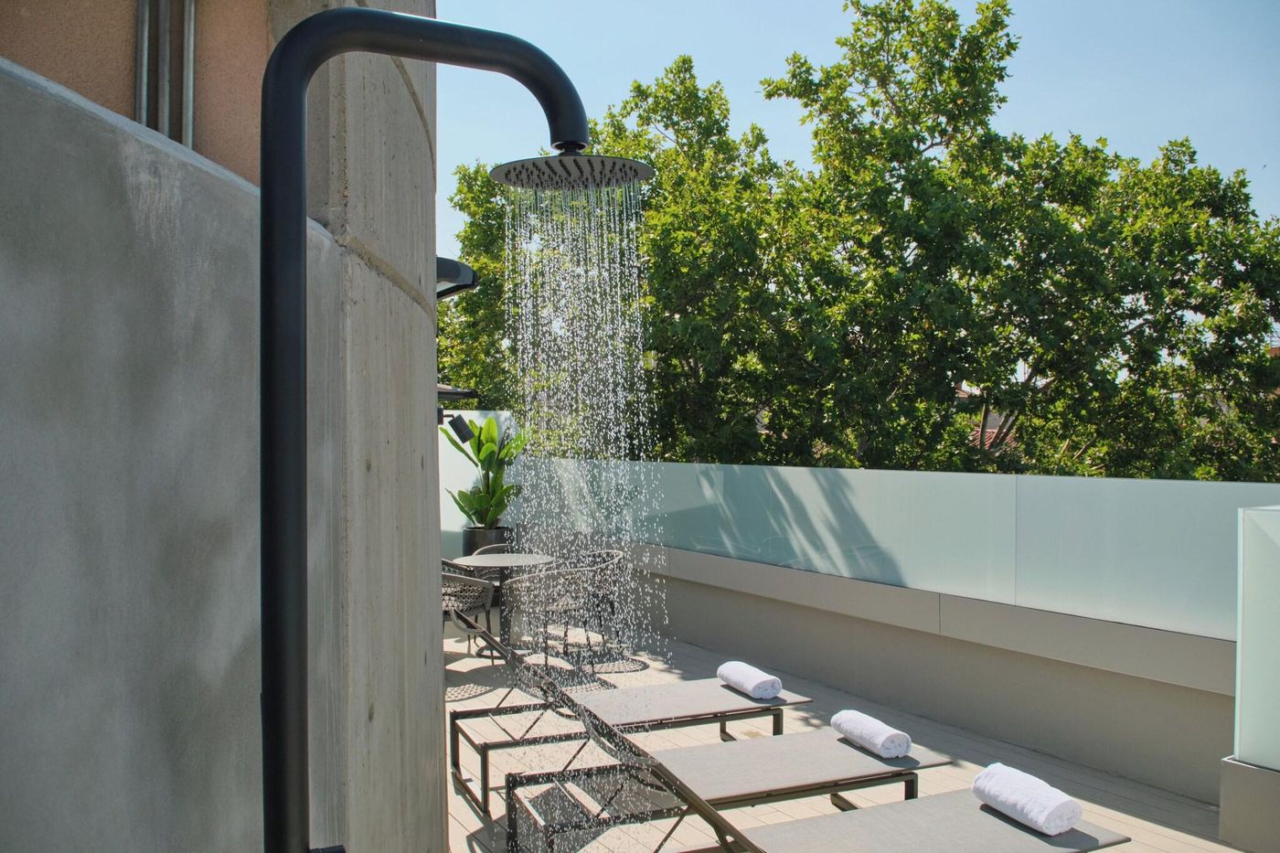 Rafaelhoteles-Ventas-Terrace-1