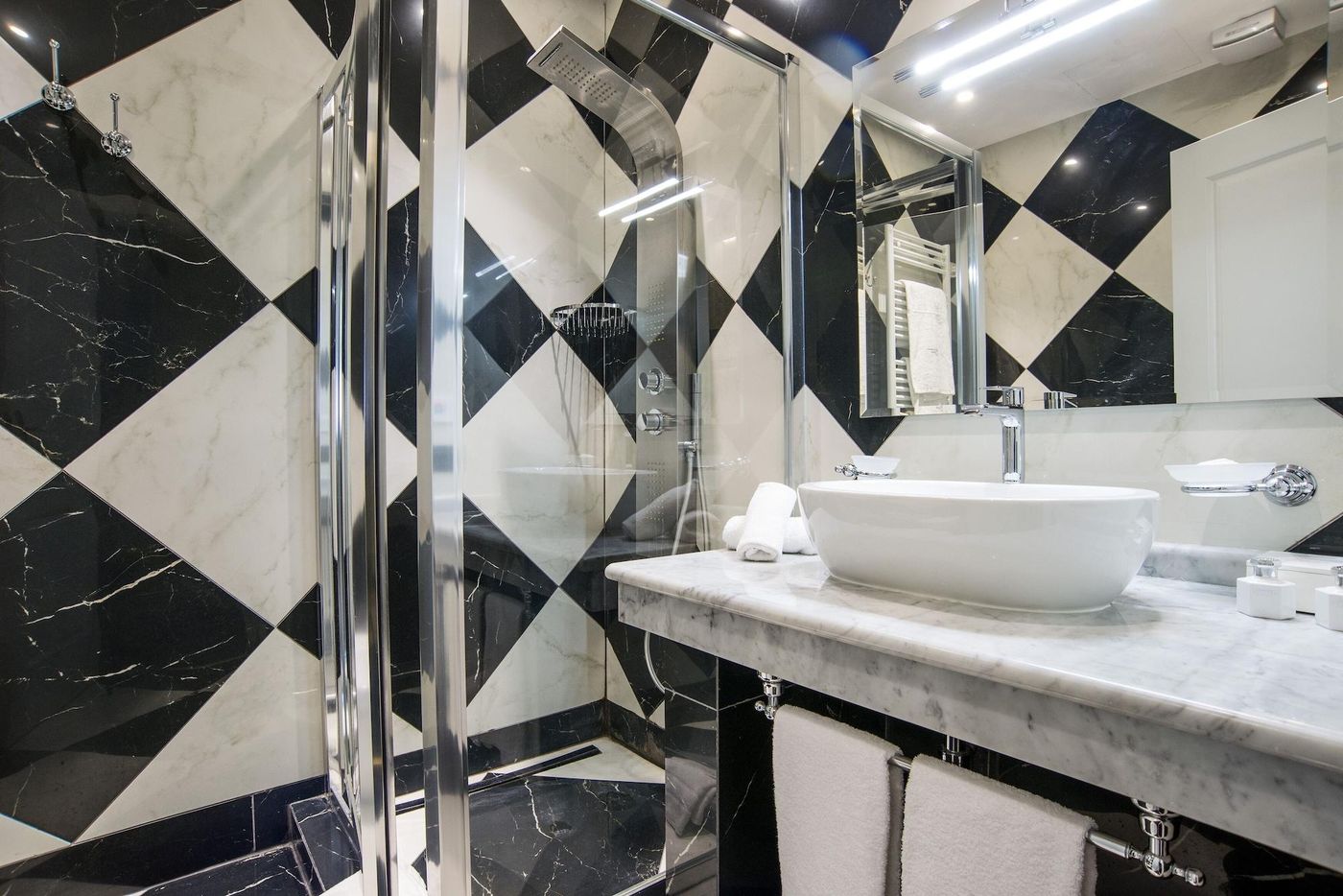 Via-Veneto-Suites-Room-46