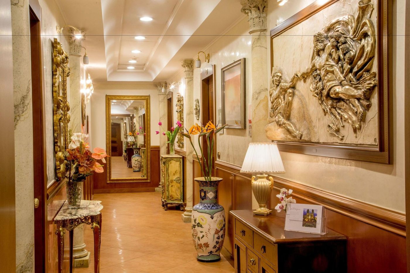 Hotel-Forte-Lobby-15