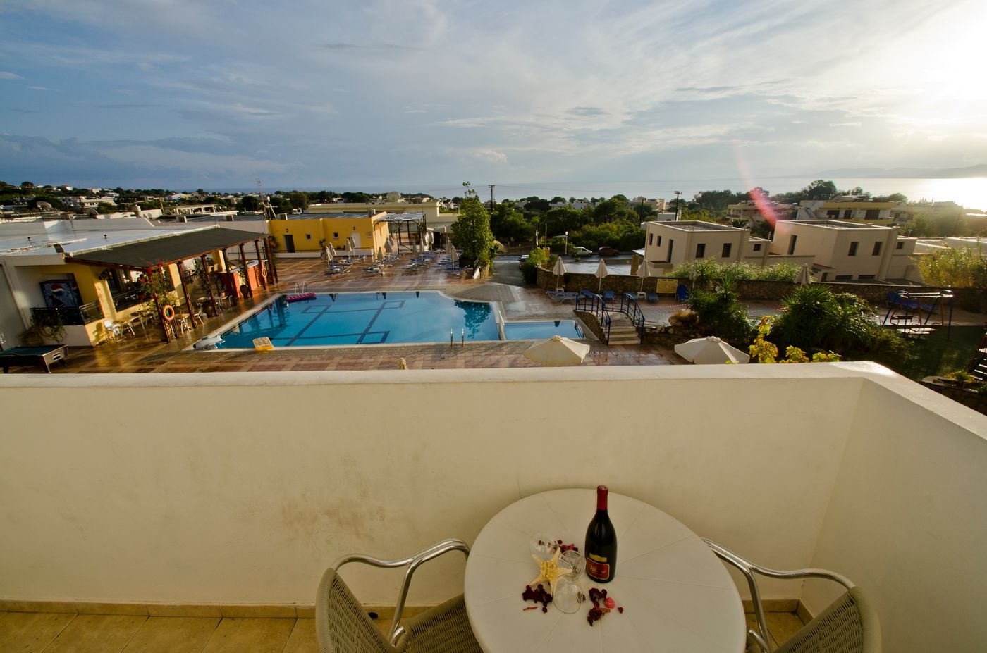 Stella--Hotel-Room-6