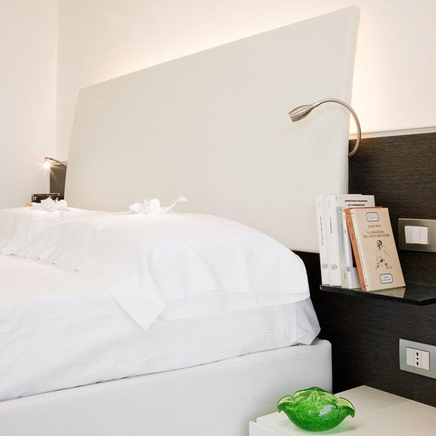 Lungotevere-Suite-Lobby-18