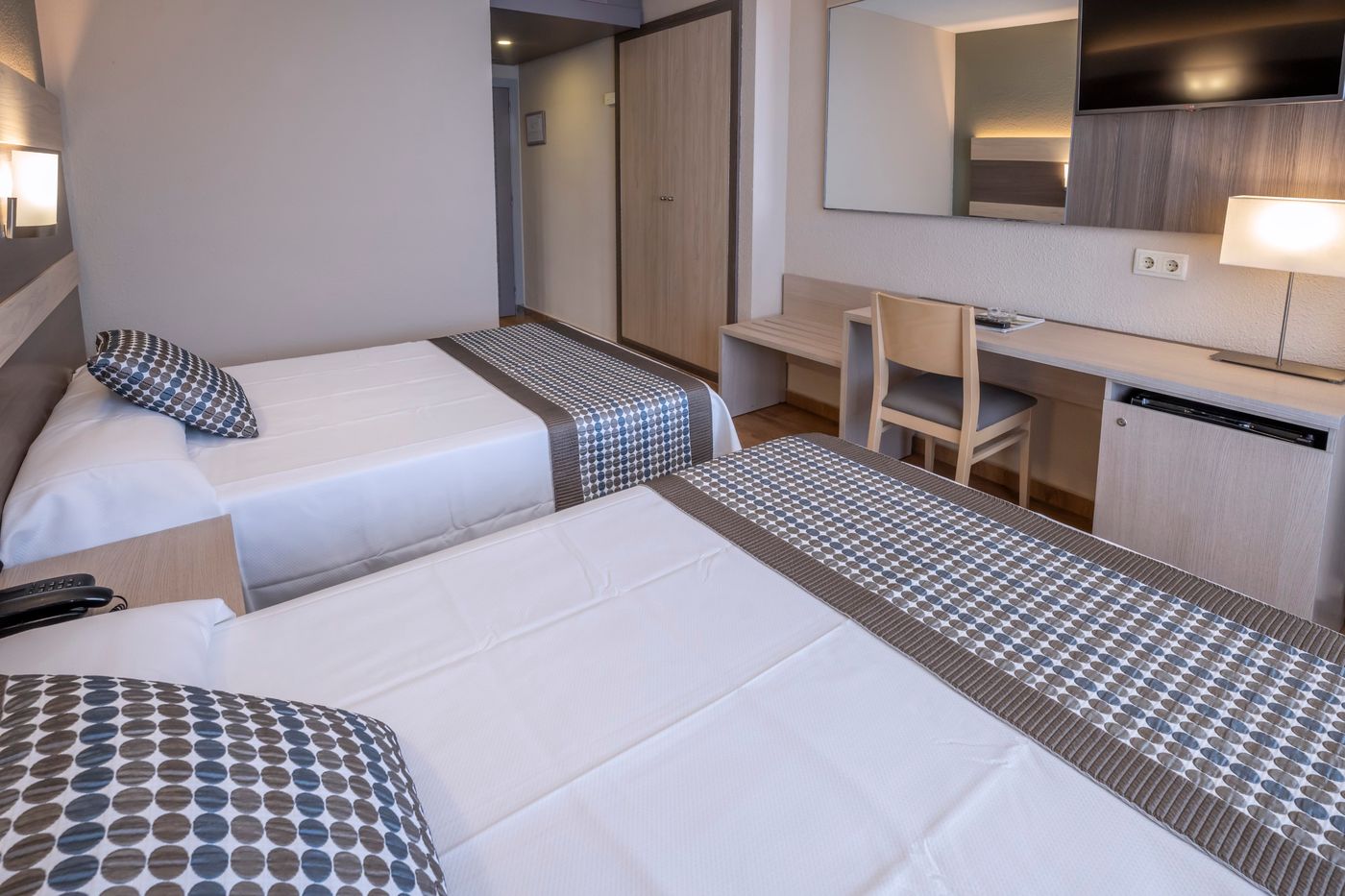 4R-Playa-Park-Room-35