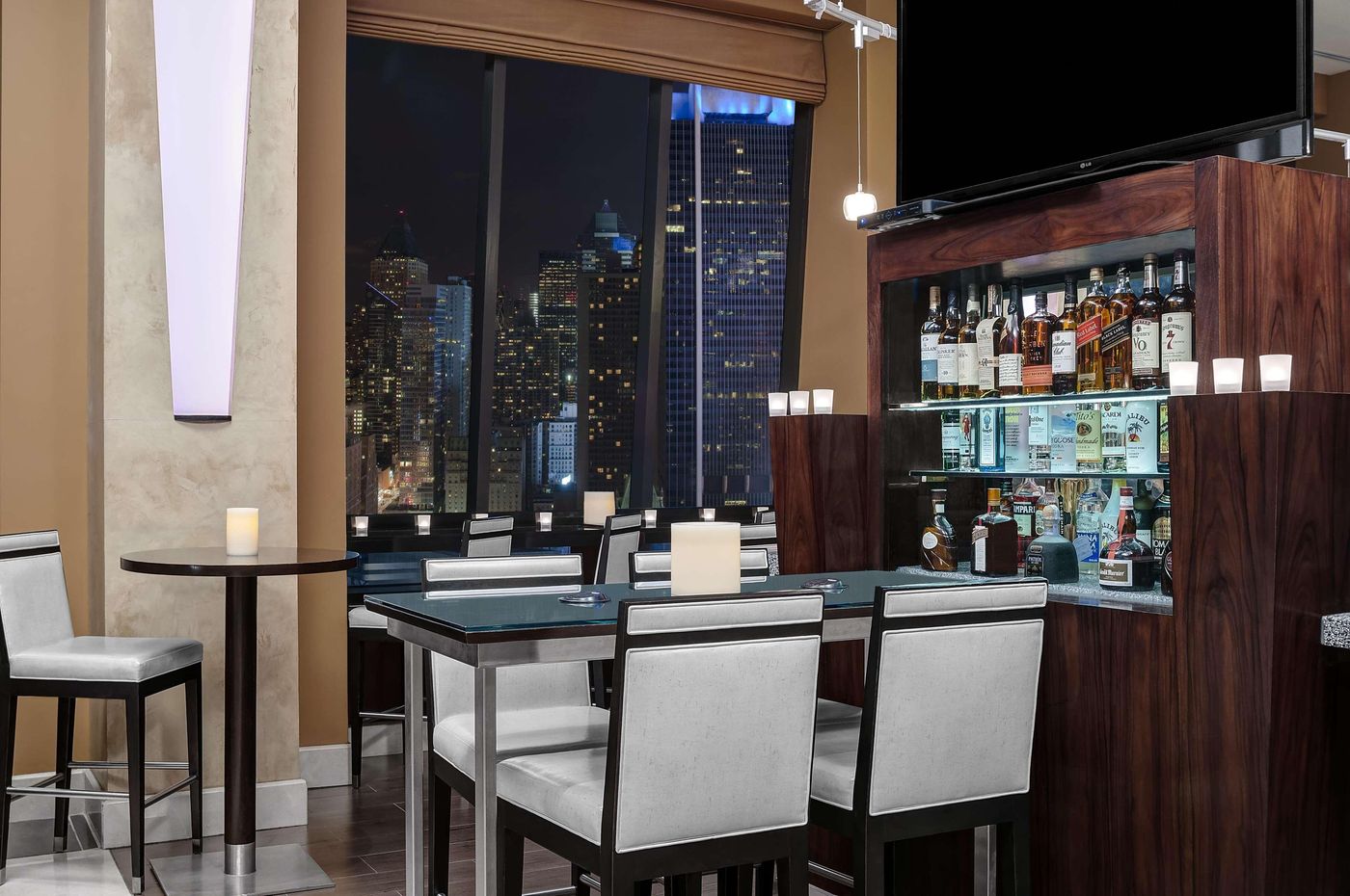 Hilton-New-York-Times-Square-Lobby-14