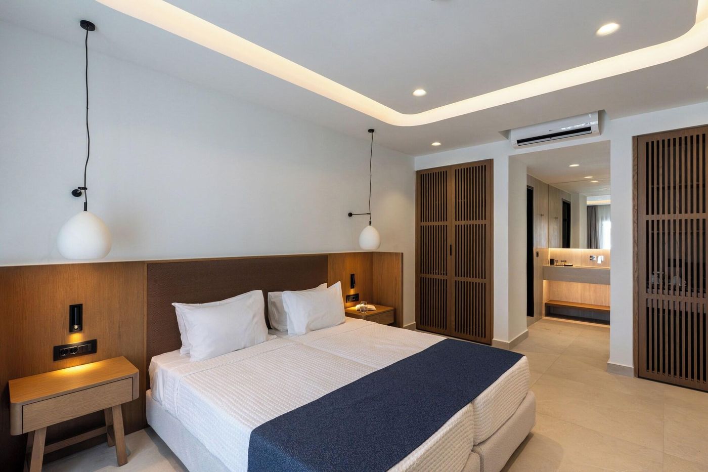 Aegean-Plaza-Room-17