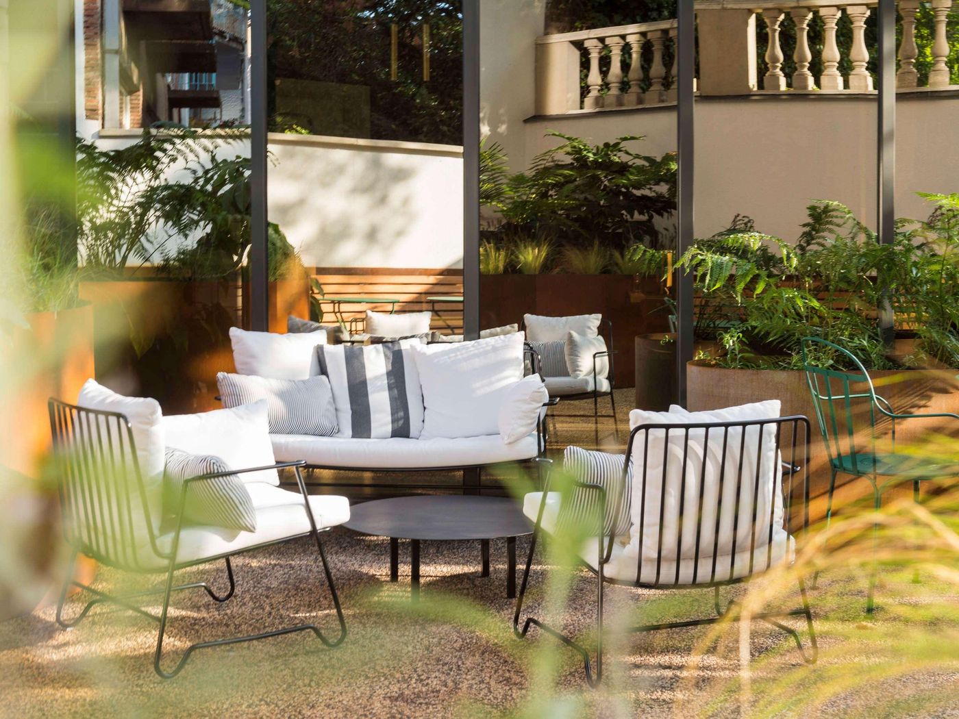 Ibis-Brussels-Centre-Chatelain-General-view-53