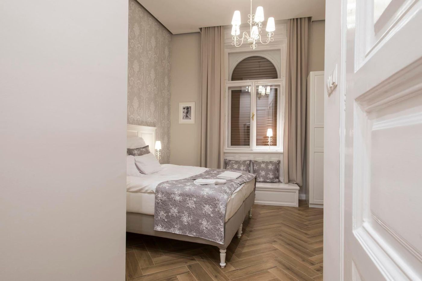 Serenity-Boutique-Budapest-Room-11