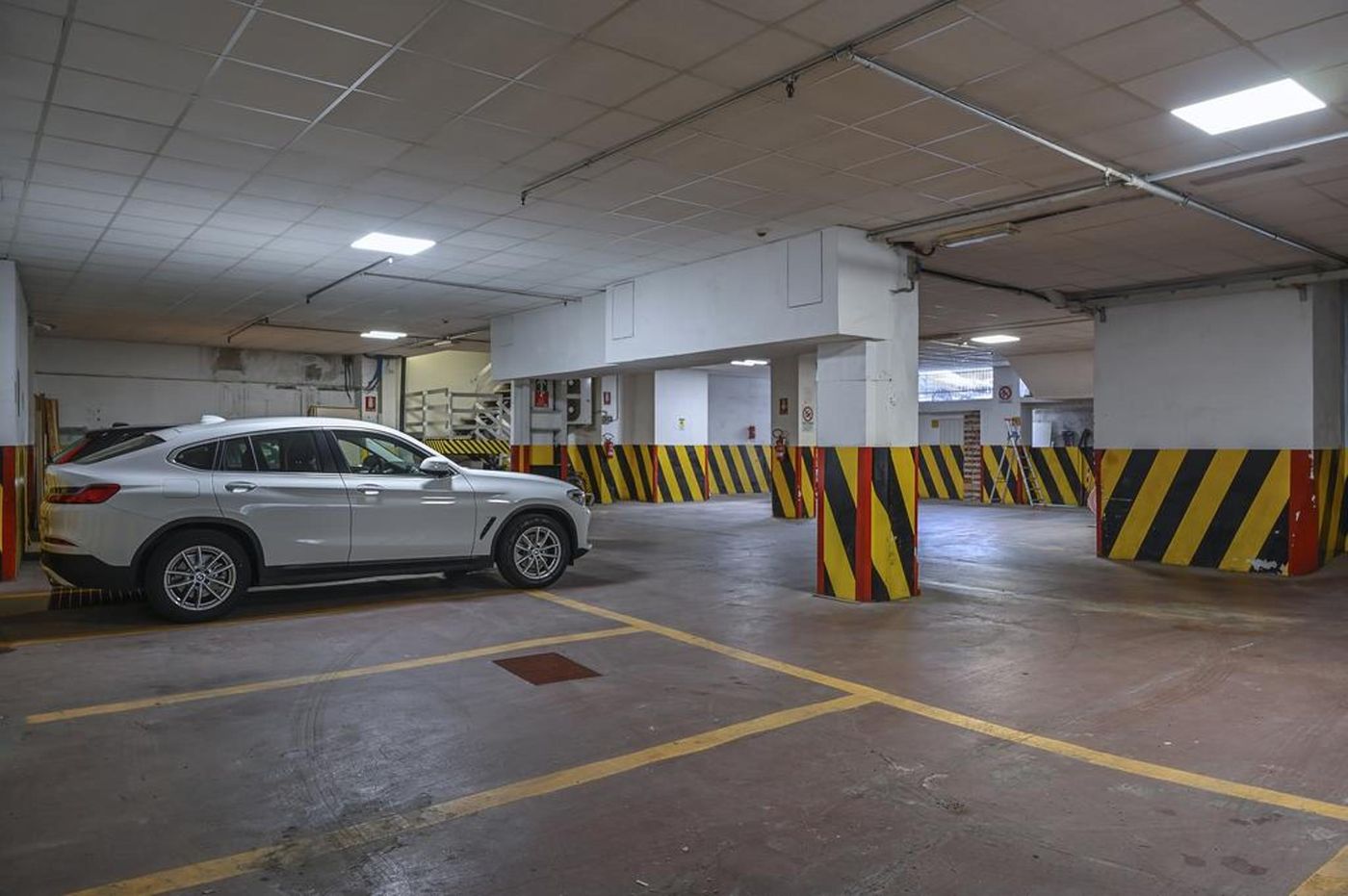 Plaza - Italy - TURIN - General view - 9