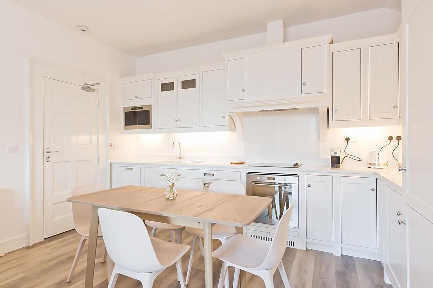 Henrietta-Suites-City-Centre-Room-45