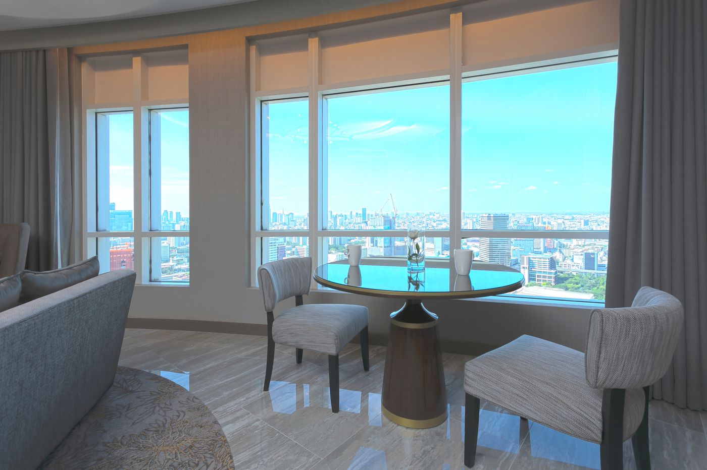 Centara-Grand-at-CentralWorld-Room-16