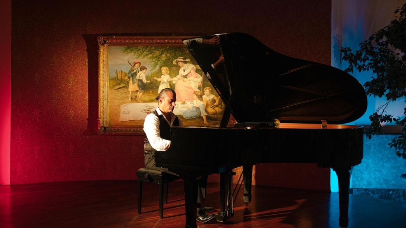 Crystal-Prestige-Elite-Sports-and-Entertainment-58