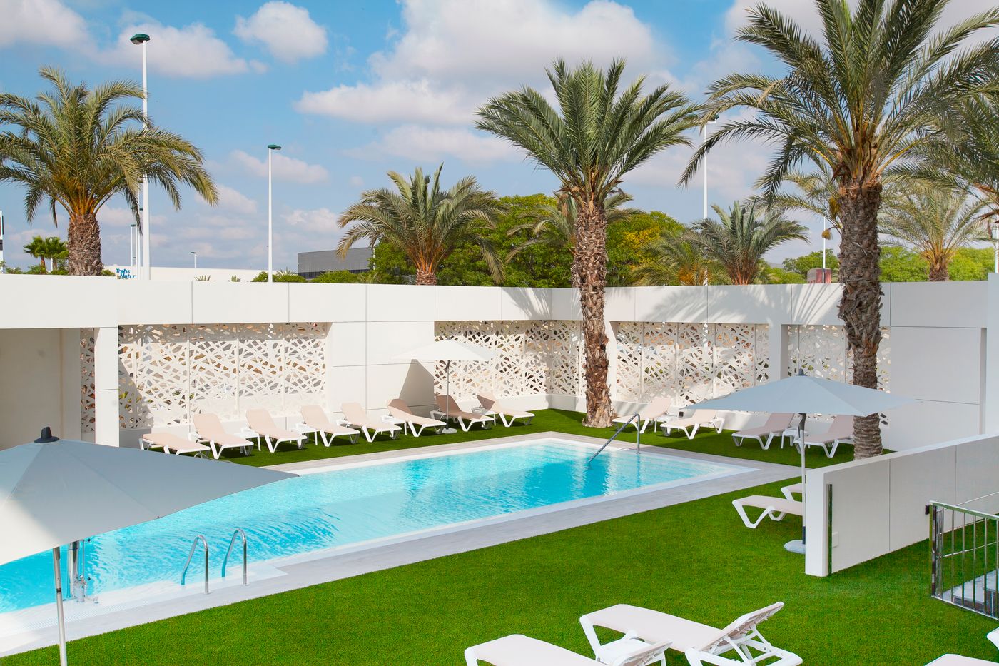 Port-Elche-Pool-1