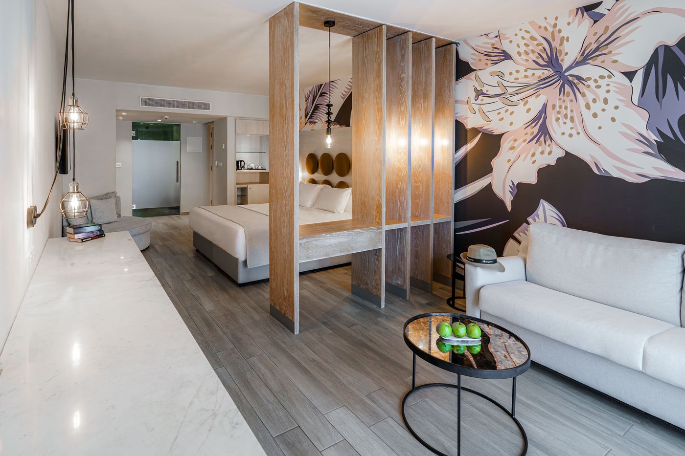 Vangelis-Hotel---Suites-Room-29