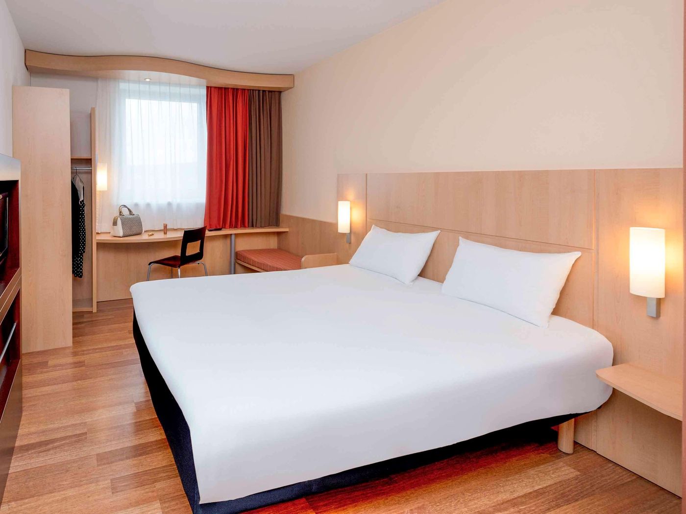 ibis-Esch-Belval-Room-7