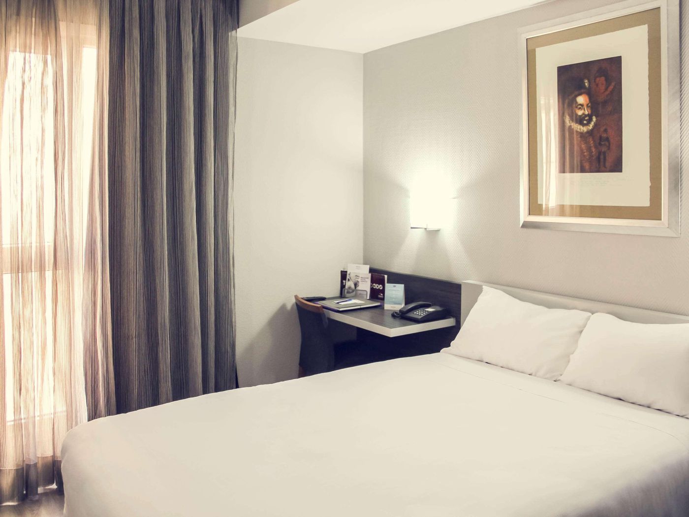 Mercure-Madrid-Centro--Lope-de-Vega--Room-42