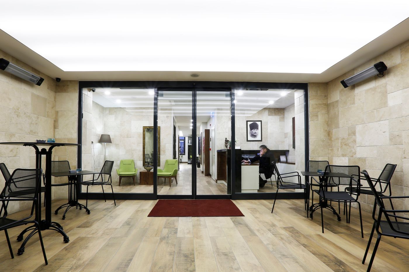 The-White-Orient-Hotel-Lobby-11