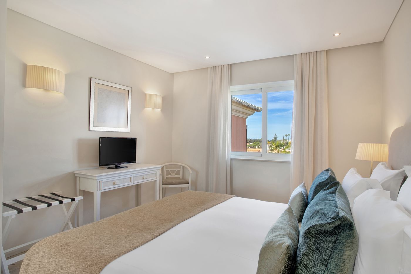 Monte-Santo-Resort-Room-29